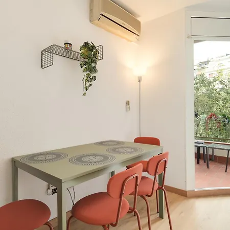 Very 5-bedroom 2 Full Bathroom * Barcelona