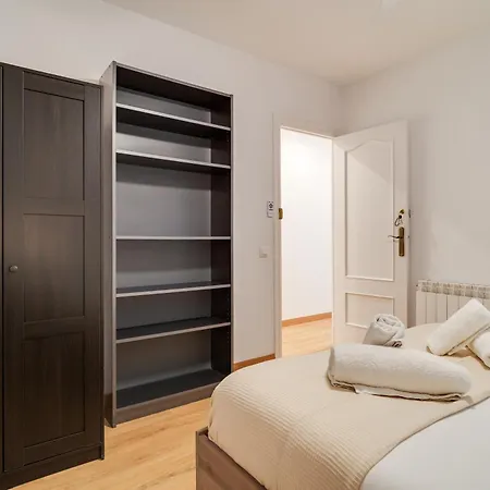 Very 5-bedroom 2 Full Bathroom Barcelona