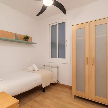 Very 5-bedroom 2 Full Bathroom *