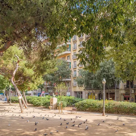 Very 5-bedroom 2 Full Bathroom Apartman Barcelona