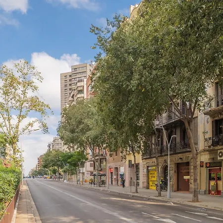 Very 5-bedroom 2 Full Bathroom * Barcelona